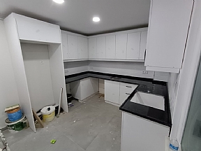 Minimalist ve Kulpsuz Trend Mutfak Dolapları